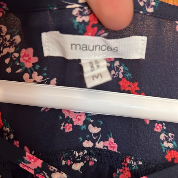 Maurices womens medium floral sleevless blouse - Picture 3 of 4